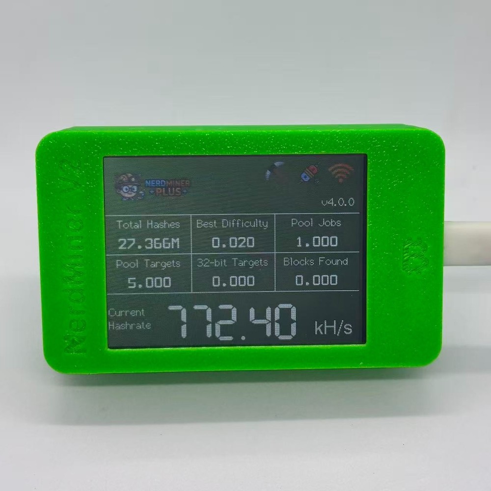NerdMiner Plus V4.0.0 + Nerd Bitcoin Miner 700+ KH/s 2.8" touch display
