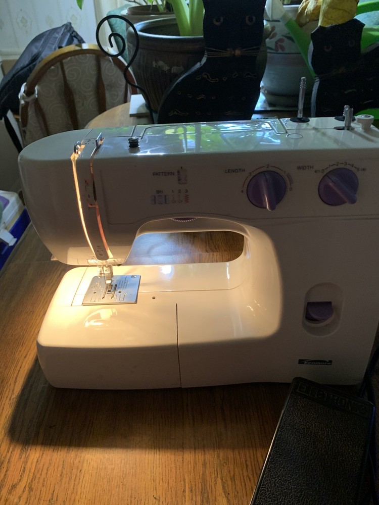 Kenmore Sewing Machine Model 385 ￼