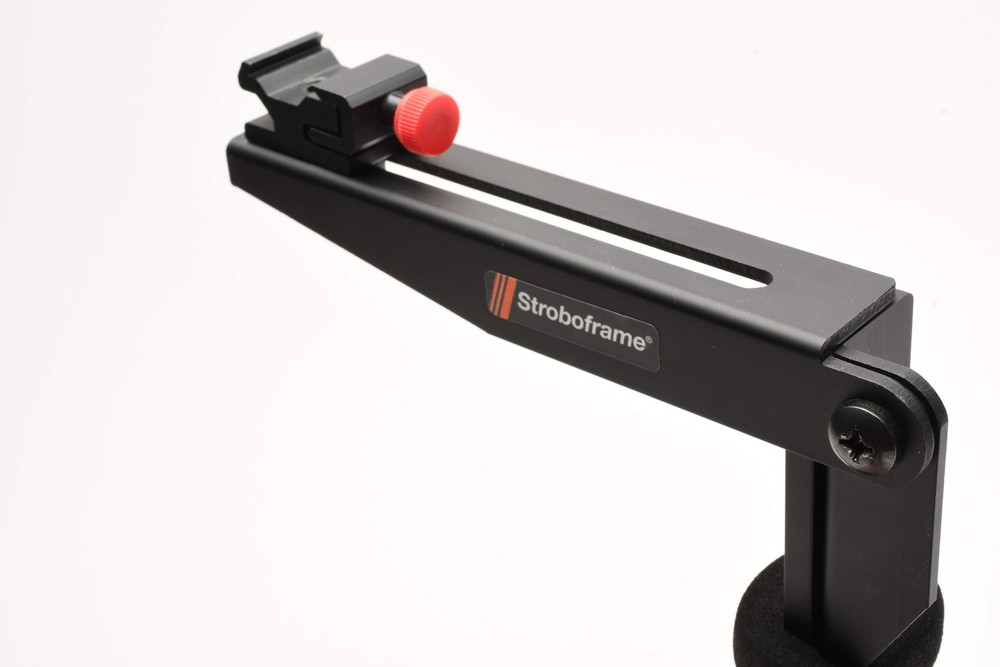 Stroboframe Quick flip 35mm camera flash bracket, Mint-