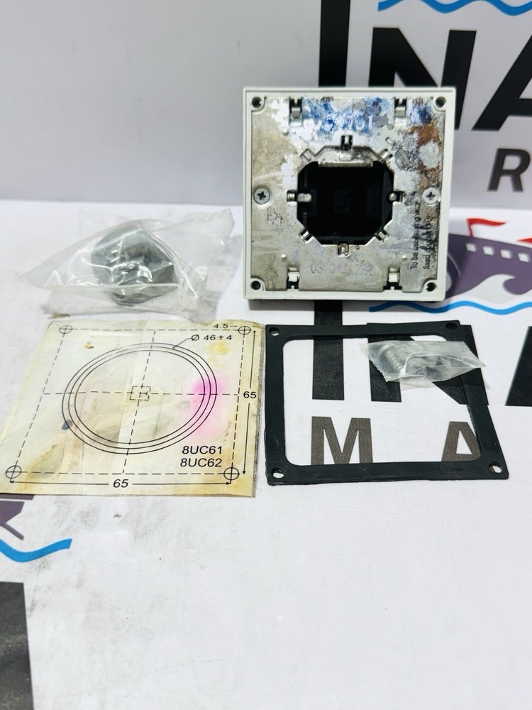 NEW Siemens 8UC6 Front Drive handle rotary