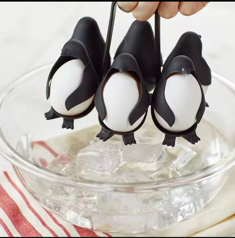 Penguin Egg Cook Store and Serve Egg Holder Shaped Boiled Egg Capacity 6 New