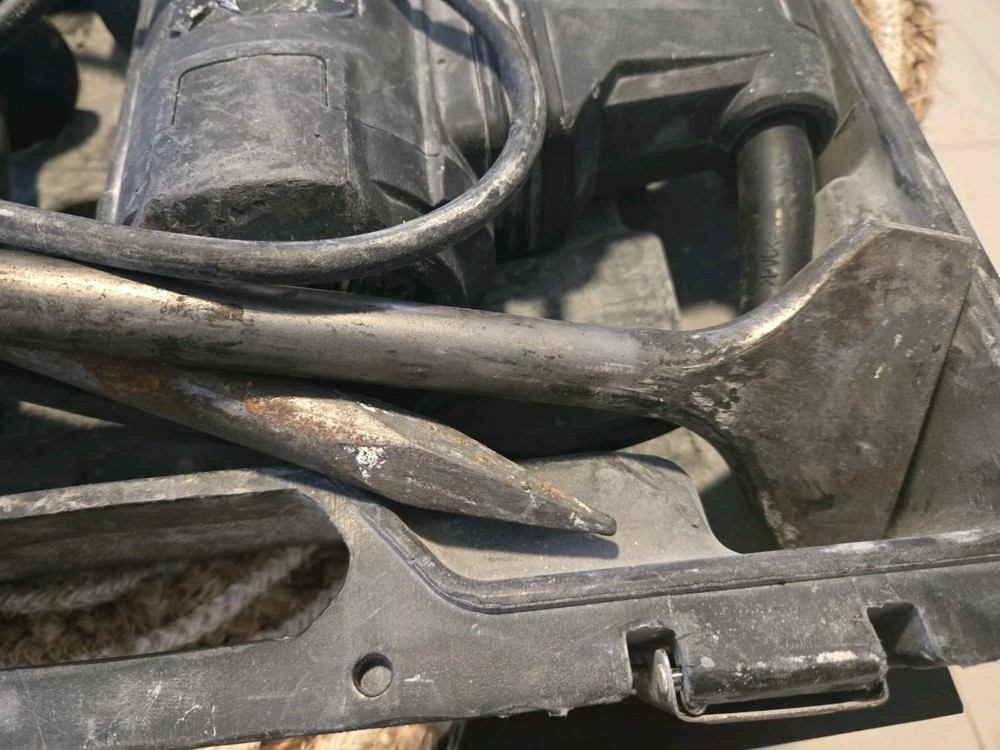 Ironton Demolition Breaker Hammer With Case & Extras