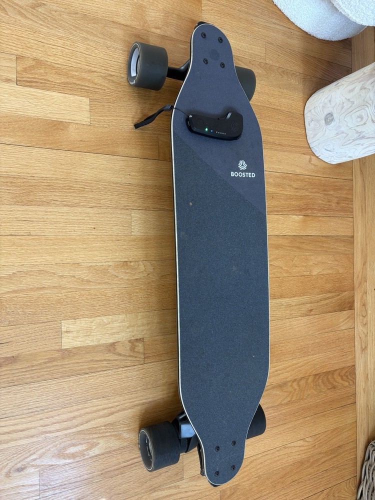 Boosted Stealth Electric Longboard Extended Range with Charger and Remote