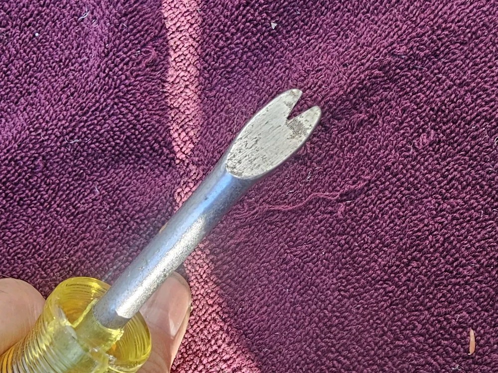 C.S.Osborne Staple and Tack Puller