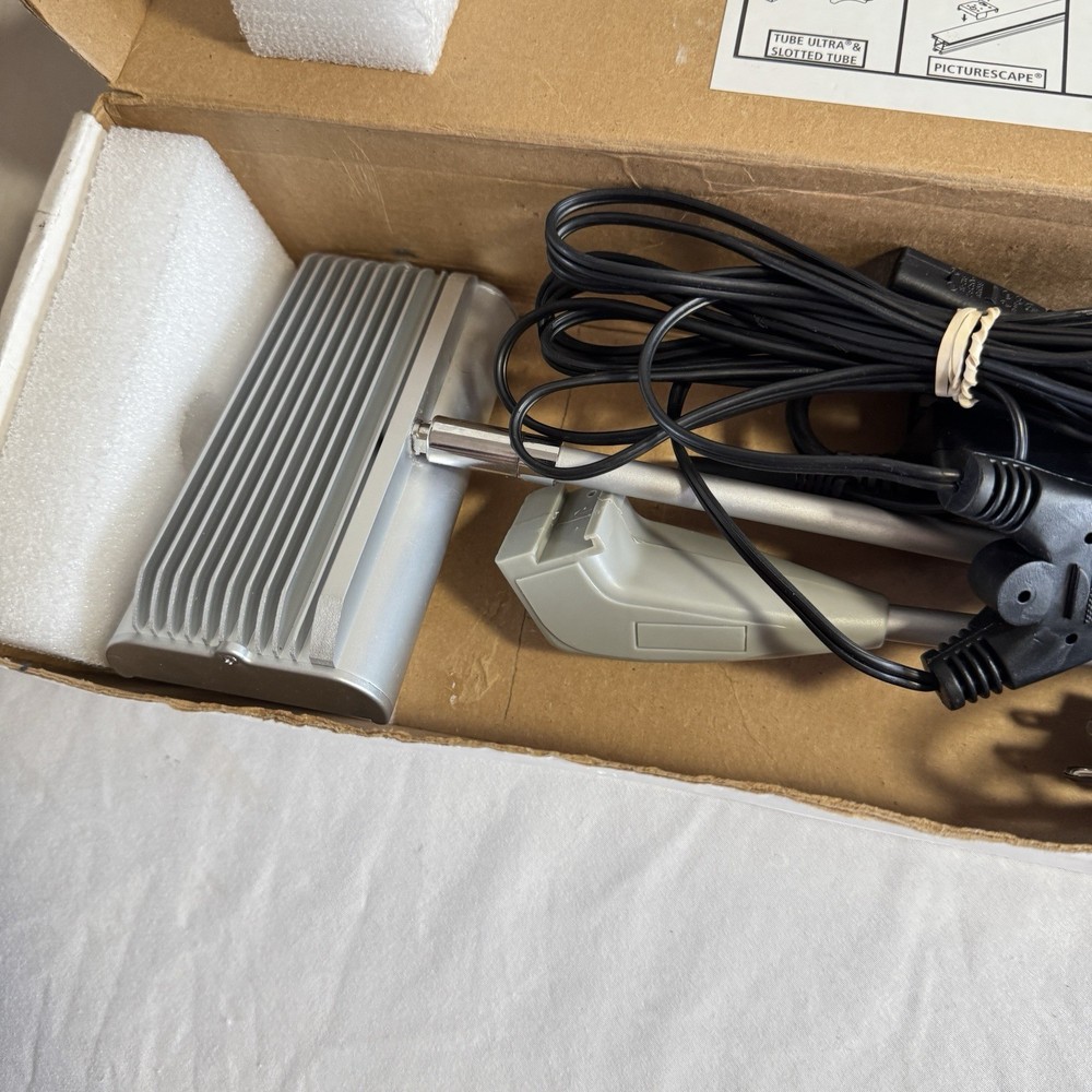 Skyline 34963 Silver 120v Light System Tested/Working