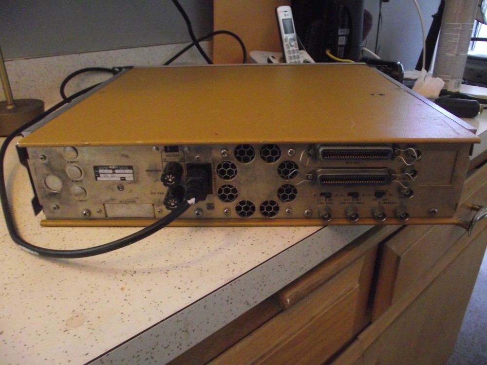 SYSTRON DONNER COUNTER/TIMER MODEL 6151.