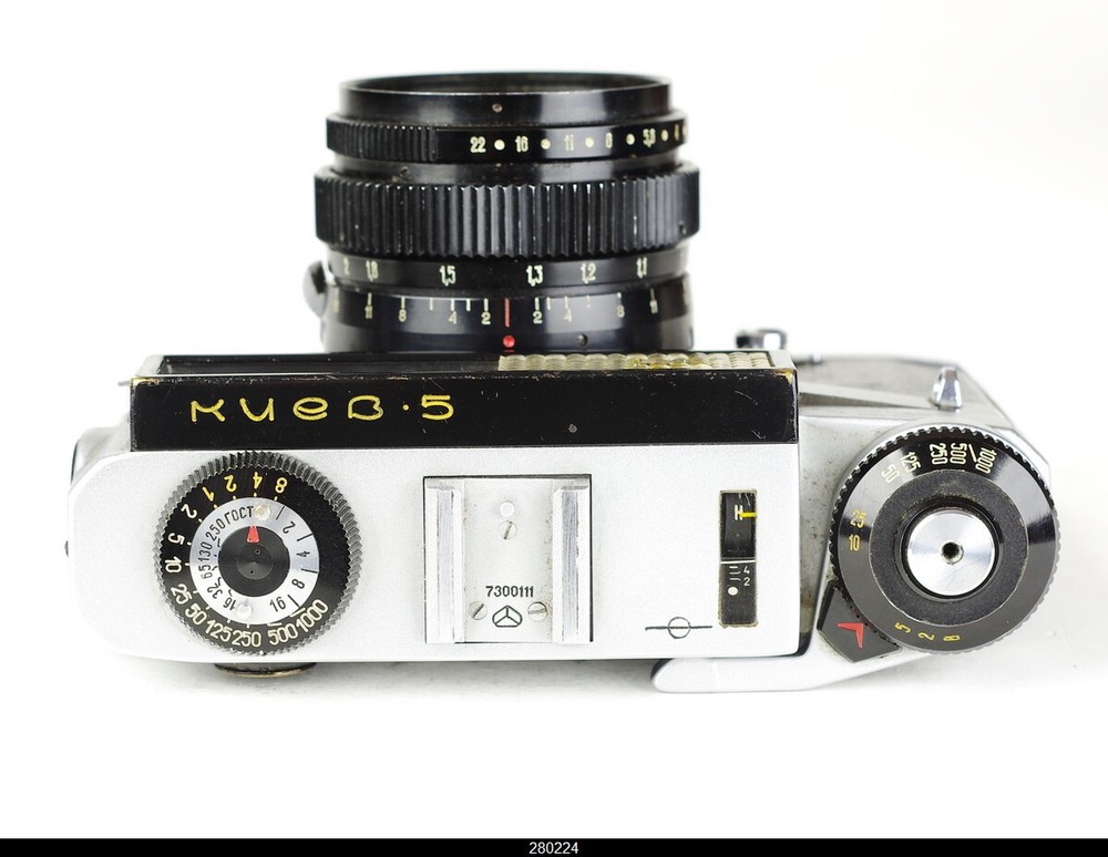 Kiev 5 Camera Lens Jupiter 8 HB 2/50mm w Case