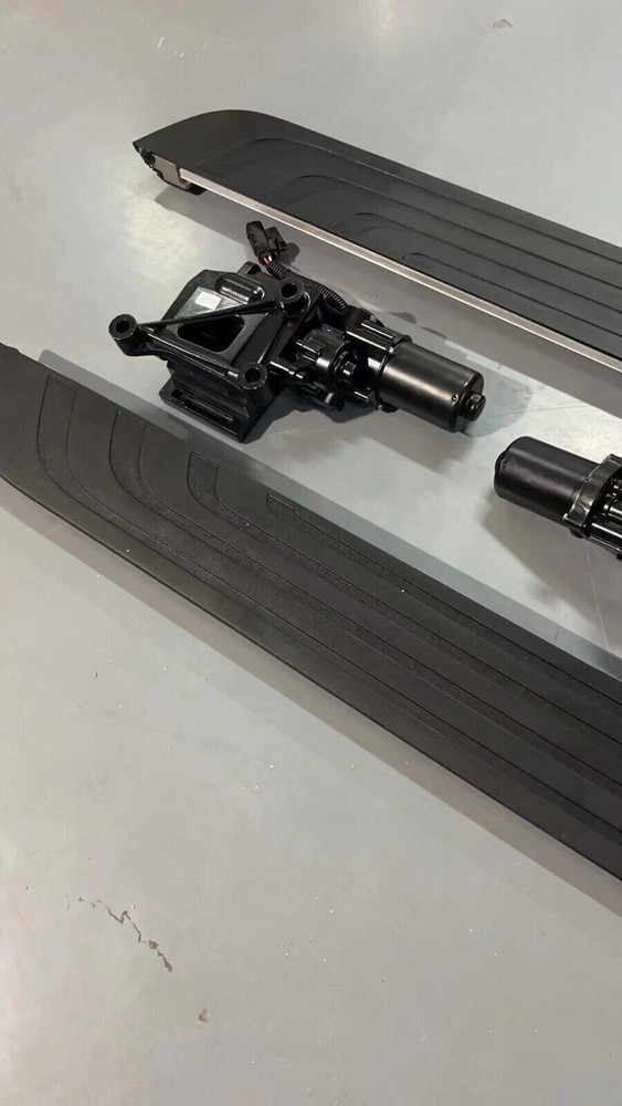 Fits for Range Rover 2023-2026 LWB Deployable Electric Running Board Side Step