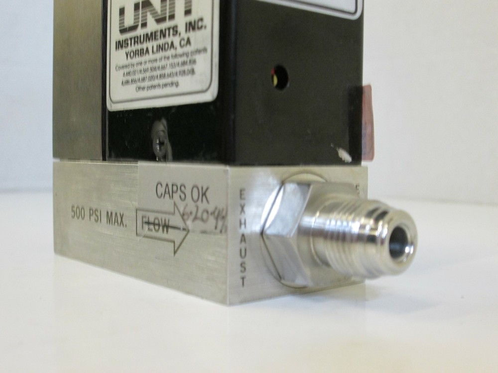 Unit UFC-1400A Mass Flow Controller, H2, 10 SLM