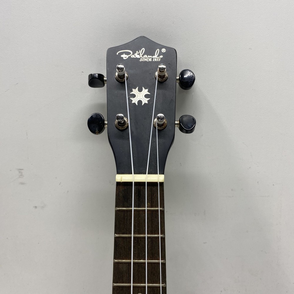 Bailando Soprano Ukulele Black 4 String Std Tuning