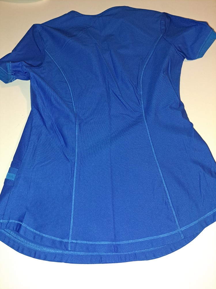 Cherokee scrub tops x 5 size small