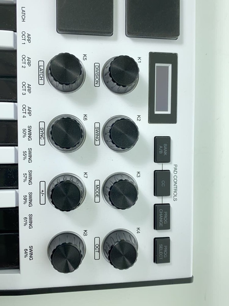 AKAI Synthesizer MPK mini Used