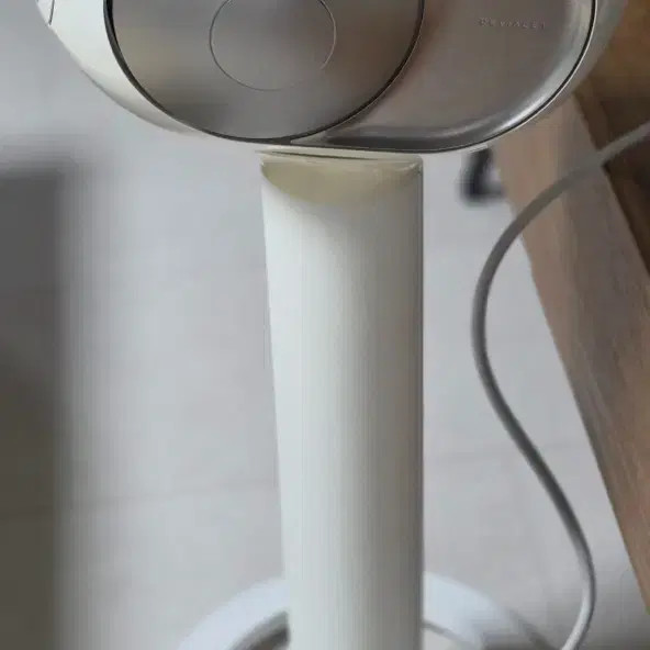 D'Vielle Silver Phantom (105dB) Speaker with Stand Official