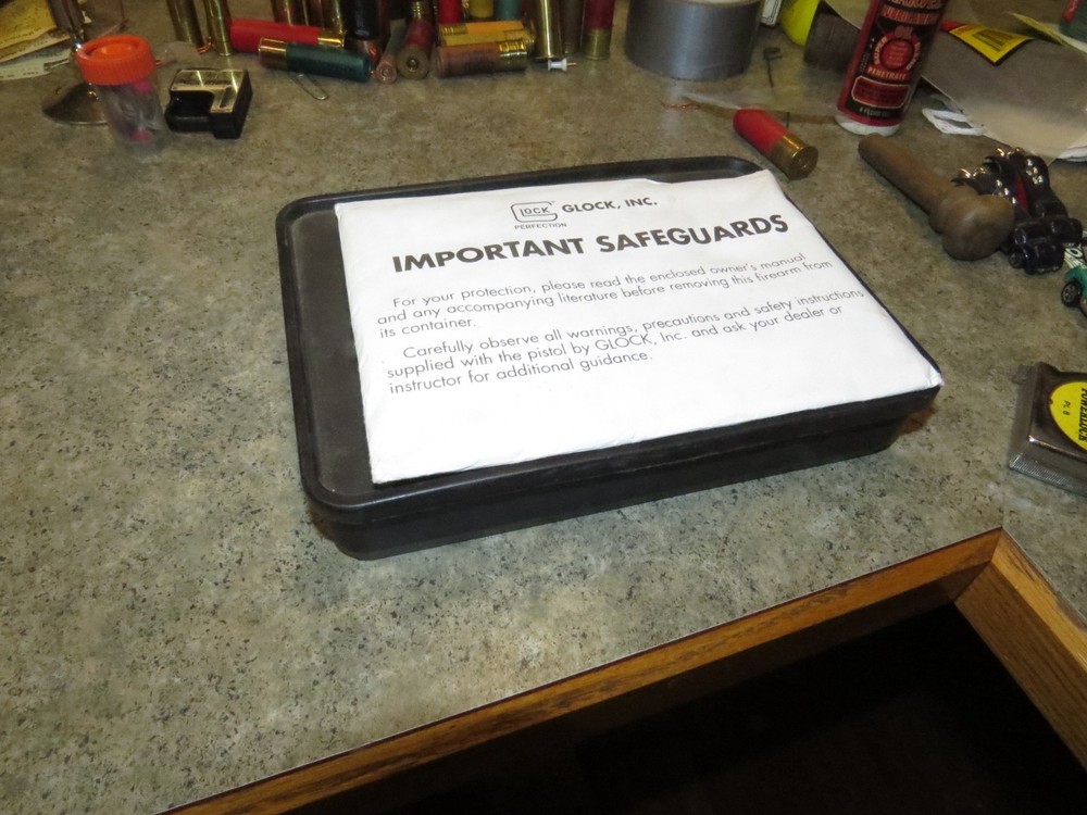 Vintage, long box,Original Glock Tupperware Gun Case. GEN 3 Glock 17