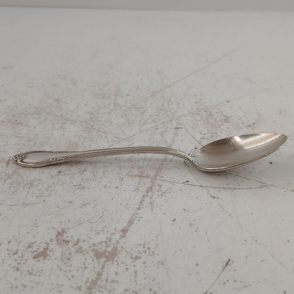 1847 Rogers Bros REMEMBERANCE Silverplate Flatware ~ 5 Pc Dinner Placing Service