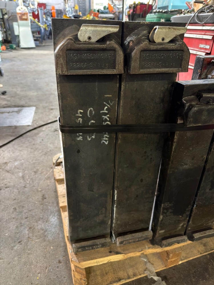 MSI Mechforge 5x42" Steel Forklift Fork