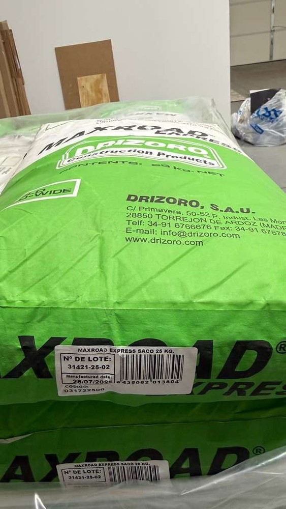 DRIZORO MAXROAD Express - Fast Setting Concrete (55lbs-25kg)