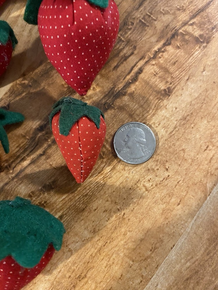 Strawberry Pin Cushions Various Sizes 19pc