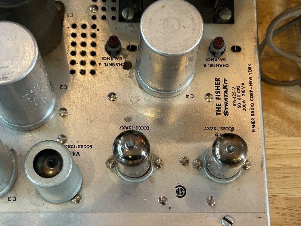 Fisher Model KX200 Integrated Stereo Master Control Amplifier Sericed Excellent