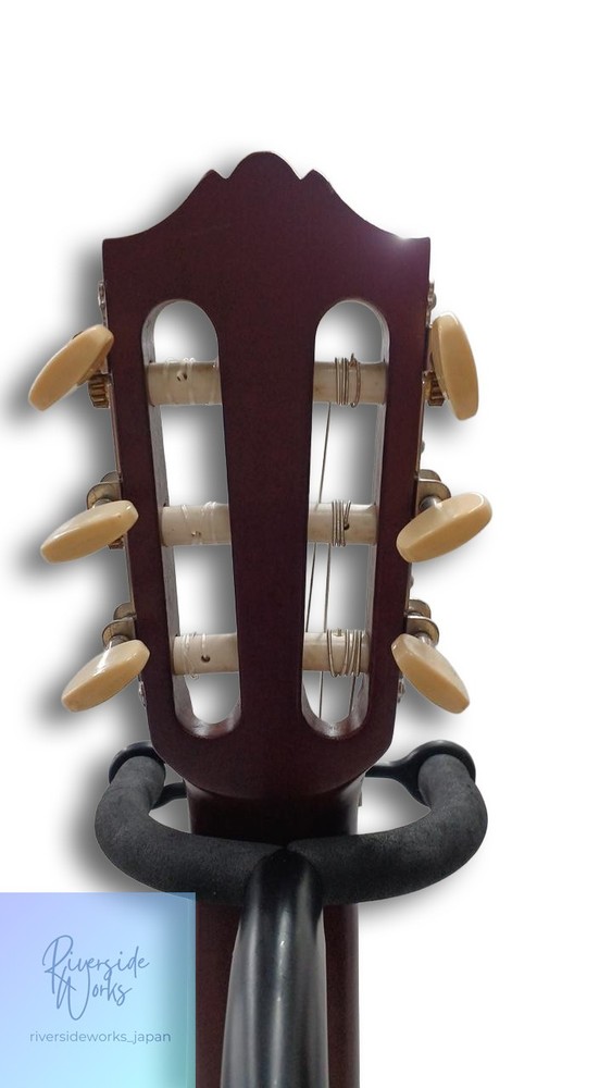 Yamaha Guitalele GL1 Compact Guitar Ukulele
