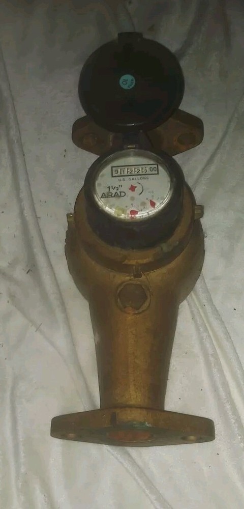 Arad 1 1/2" Water Meter Used