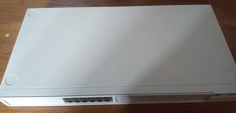 3Com LinkBuilder FMS II 12-Port Ethernet Hub 3C16670