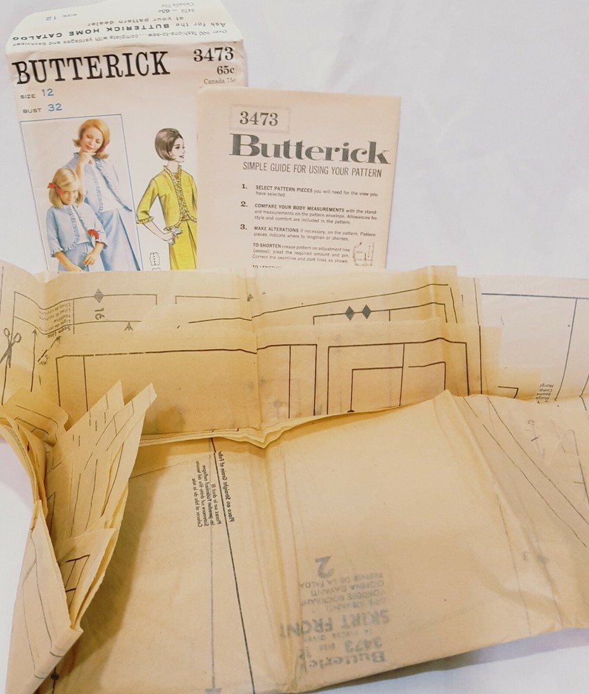 Jacket Skirt Blouse Pattern Misses Size 12 Butterick 3473 VTG UnCut Bust 32"