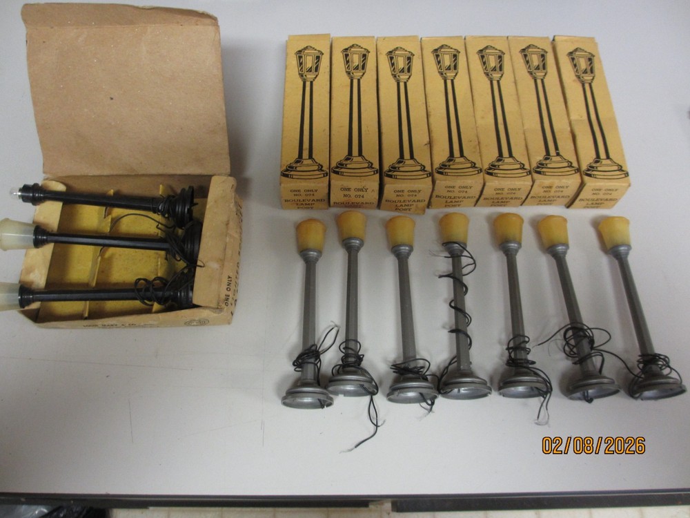 Marx 7 ea. 074 Boulevard Lamp Post + 073/3 set OB
