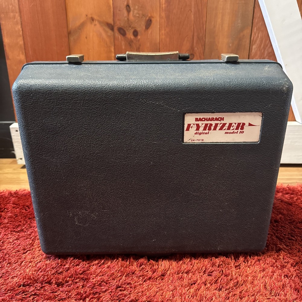 BACHARACH FYRIZER DIGITAL MODEL 10 VAC Tested Working