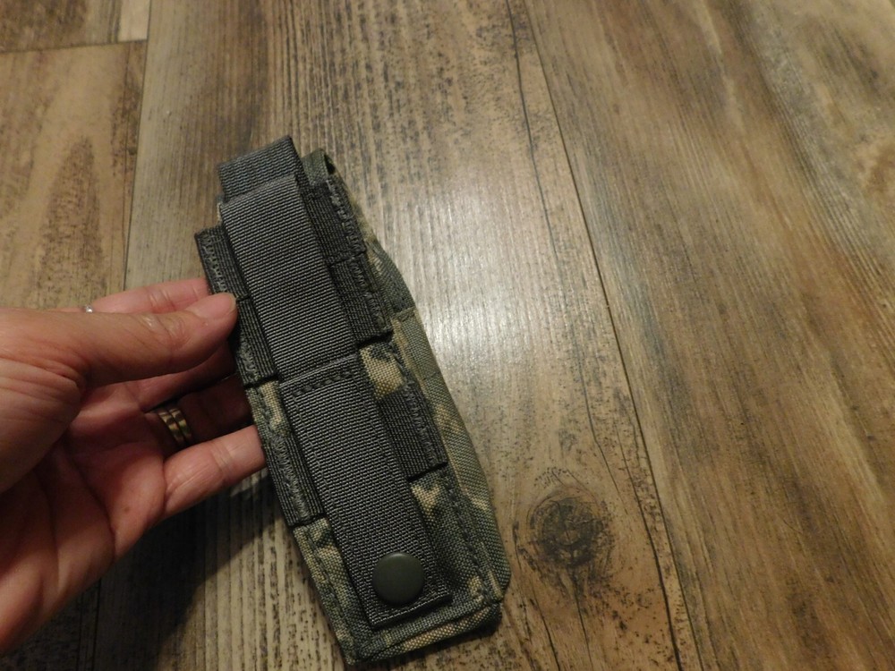 US MILITARY ABU 7" BATON FLASHLIGHT POUCH