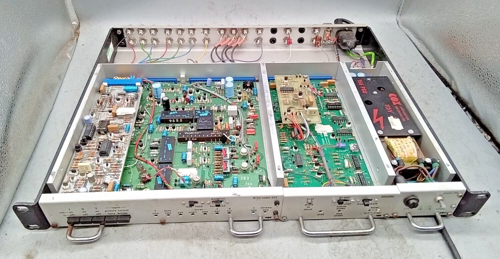 Michael Cox Electronics Ltd.; England NTSC CODER 203 +302/2BG + POWER SUPPLY