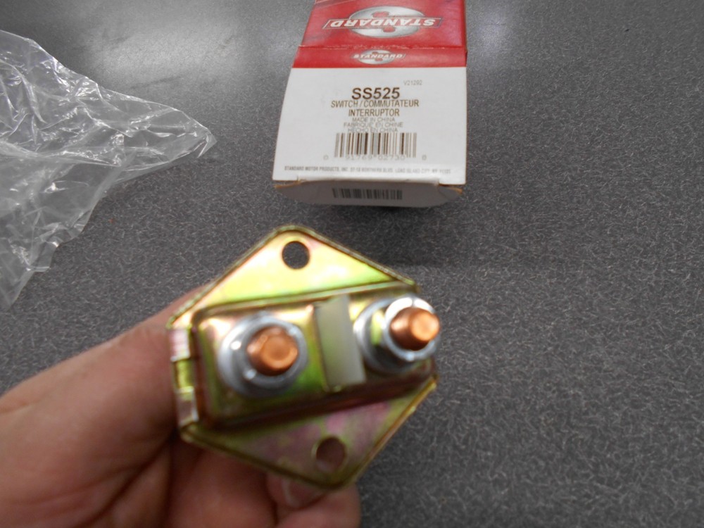 Standard SS525 Starter Switch. For 12 volt systems. New Old Stock!