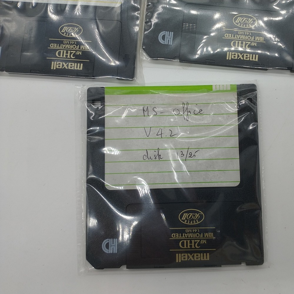 Maxell 13 Double Sided MF 2HD 3.5" High Density Micro Floppy Disk Formatted IBM