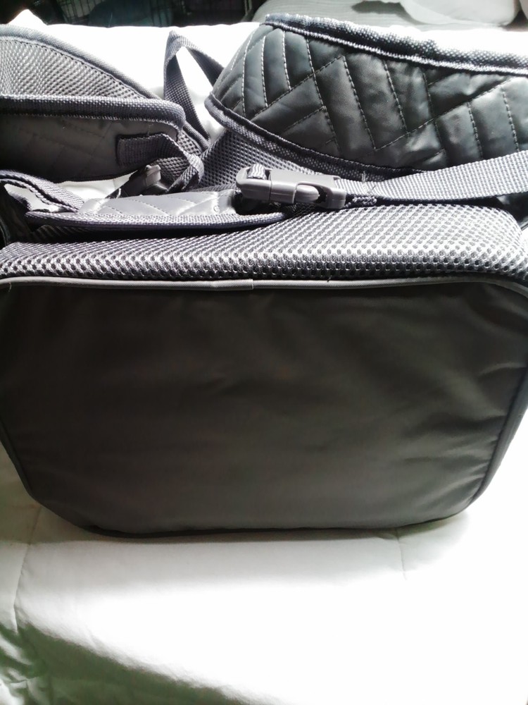 Dog Bpk Carrier Multi Outer Storage Pockets Sturdy Soft Bottom Breathable Small