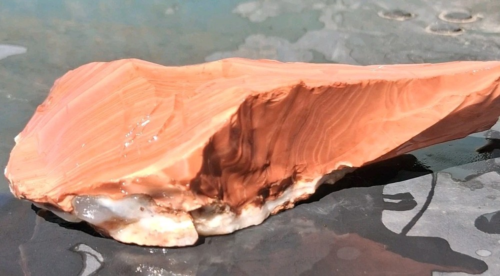 Jasper Red Banded Lapidary Potential