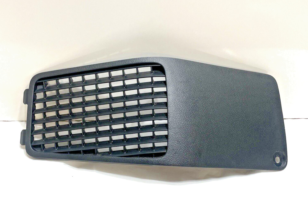 2021 Toyota Prius Rear Lower Trim Battery Cover RH OEM 58441-47010