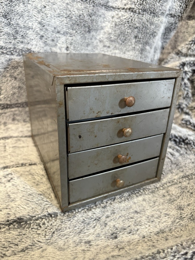 Vintage metal storage box #B4