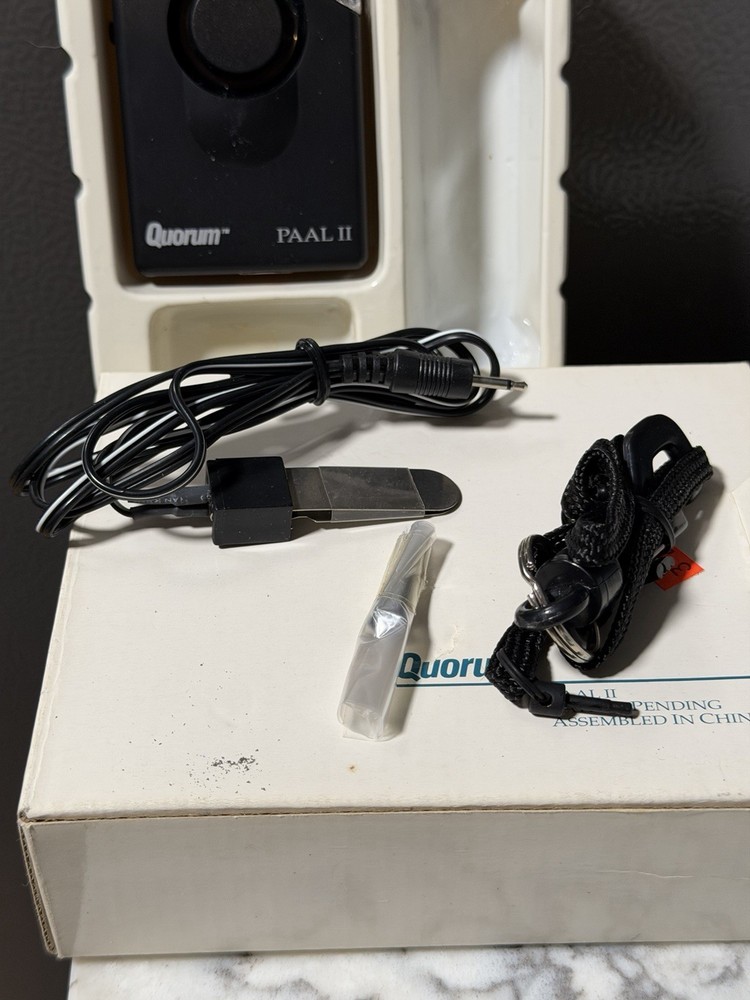 Quorum PAAL II Personal Attack Security Alarm Siren Flashing Light, Untested