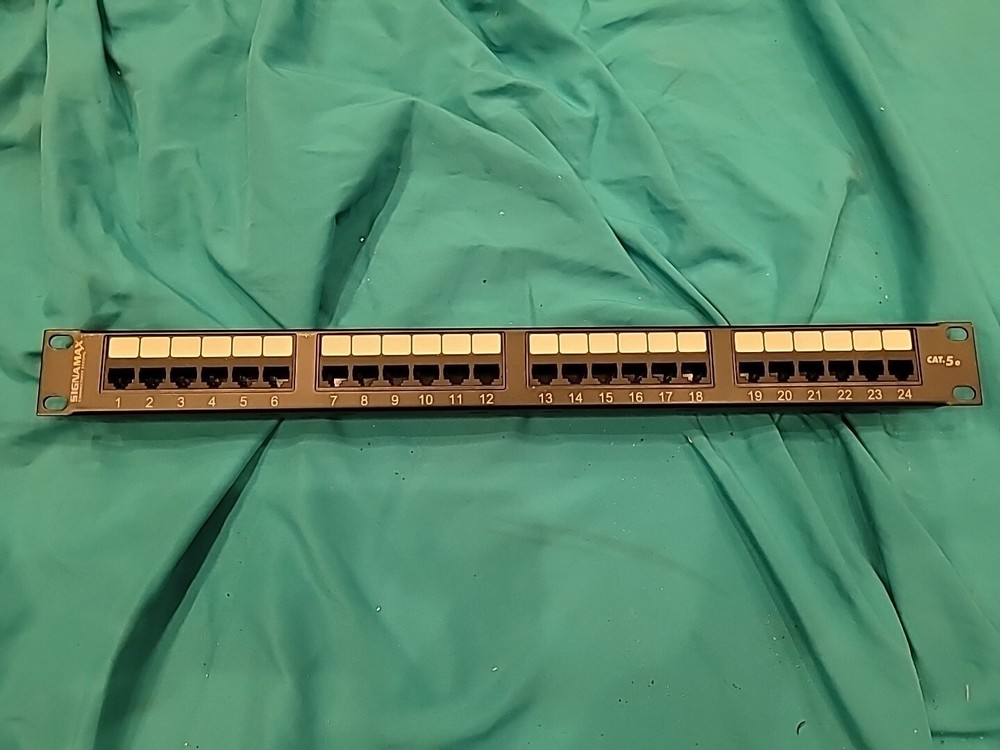 SIGNAMAX 24458MD-C5E 24-port cate5e patch panel