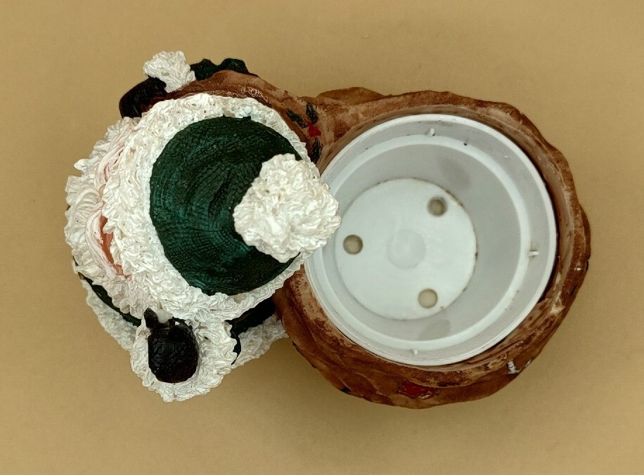 Poly Resin Santa Planter