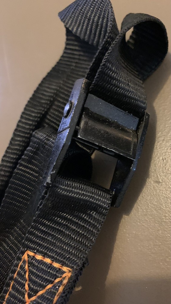 Standard 2-Hook Tie-Down 5.5’ Strap 1” wide