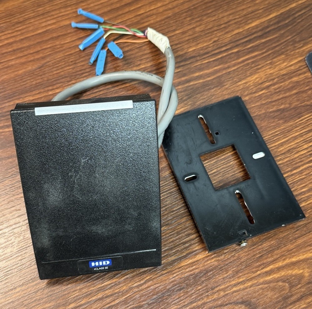 HID 920NTNNEK00000 iClass SE R40 Wall Switch Reader
