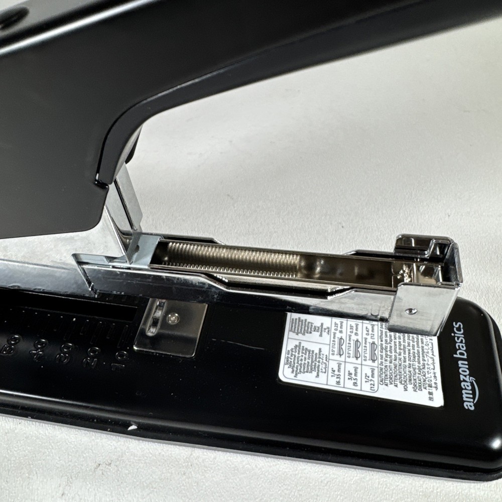 Amazon Basics Heavy-Duty Stapler, Black