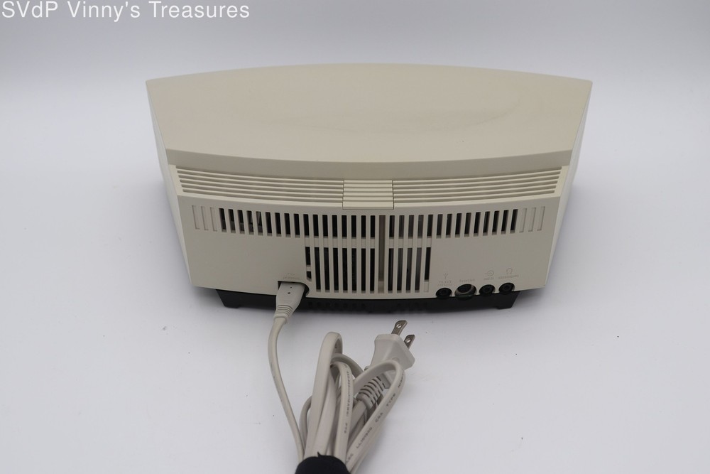 Bose Wave Music System – Pre-owned, Powers On, Missing Remote