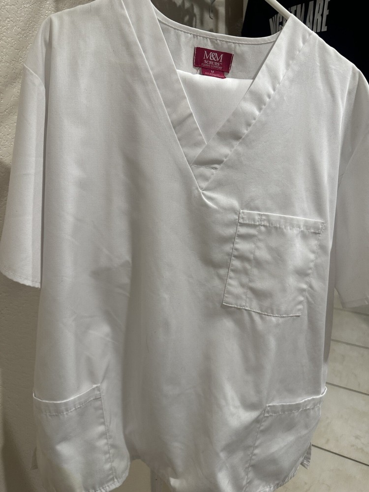 M&m scrub set women medium
