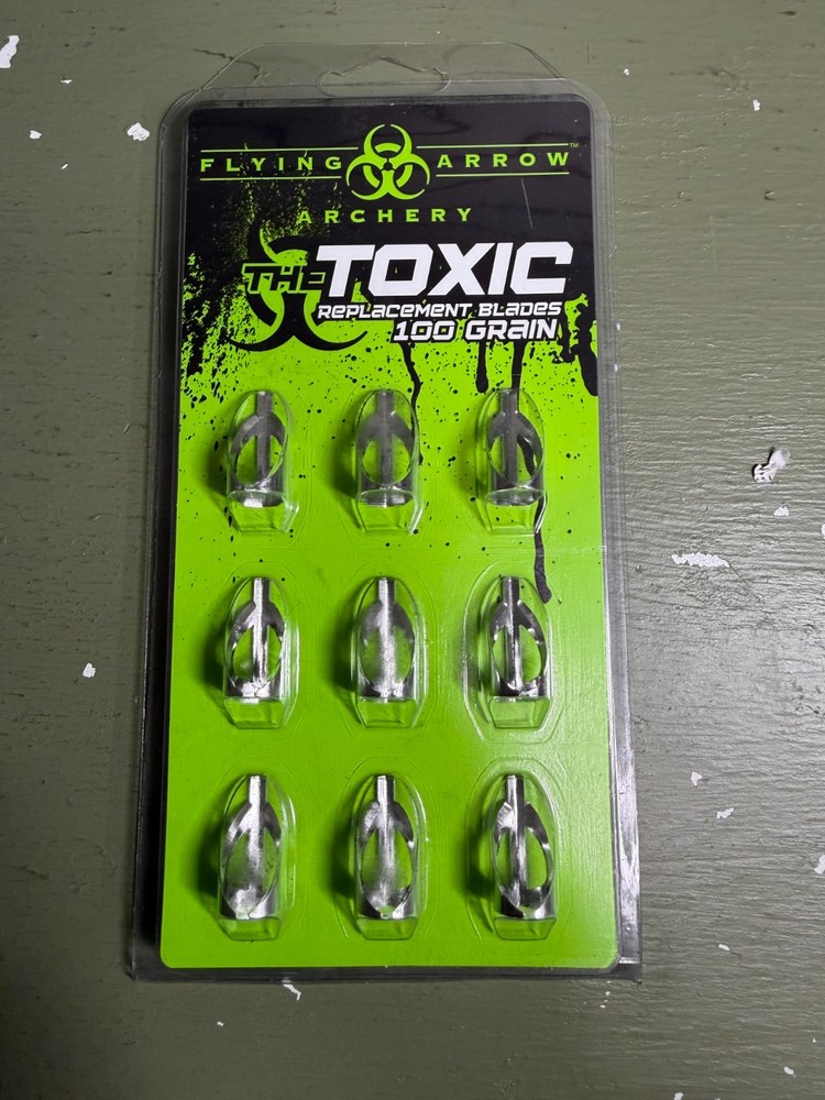 Flying Arrow Archery The Toxic Broad Head Replacement Blades 100 grain
