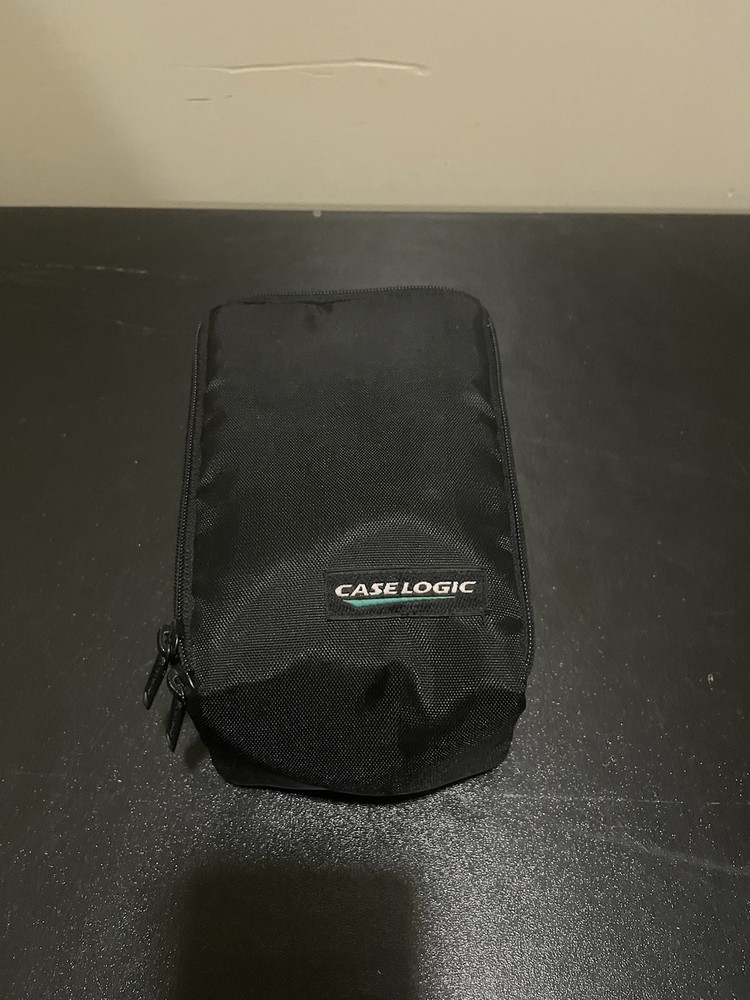Case Logic Soft Cassette Holder With Zipper