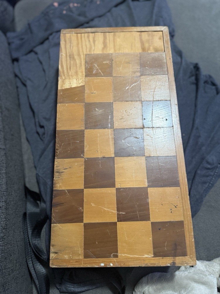 FOLDING Wooden Chess Chessboard (missing 1 Piece)