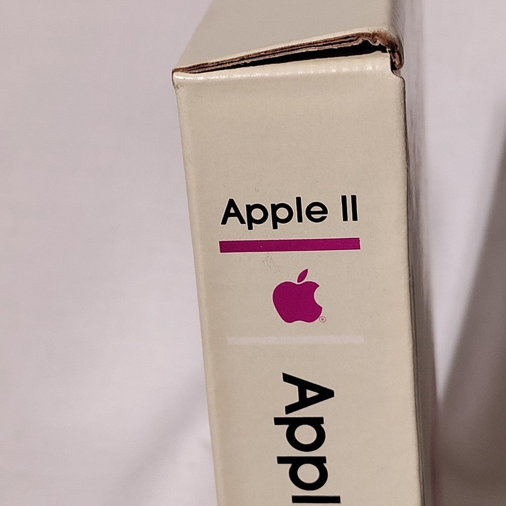 1982 Apple II Logo Software (Logo Computer Systems Inc) BOX ONLY - BOX ONLY