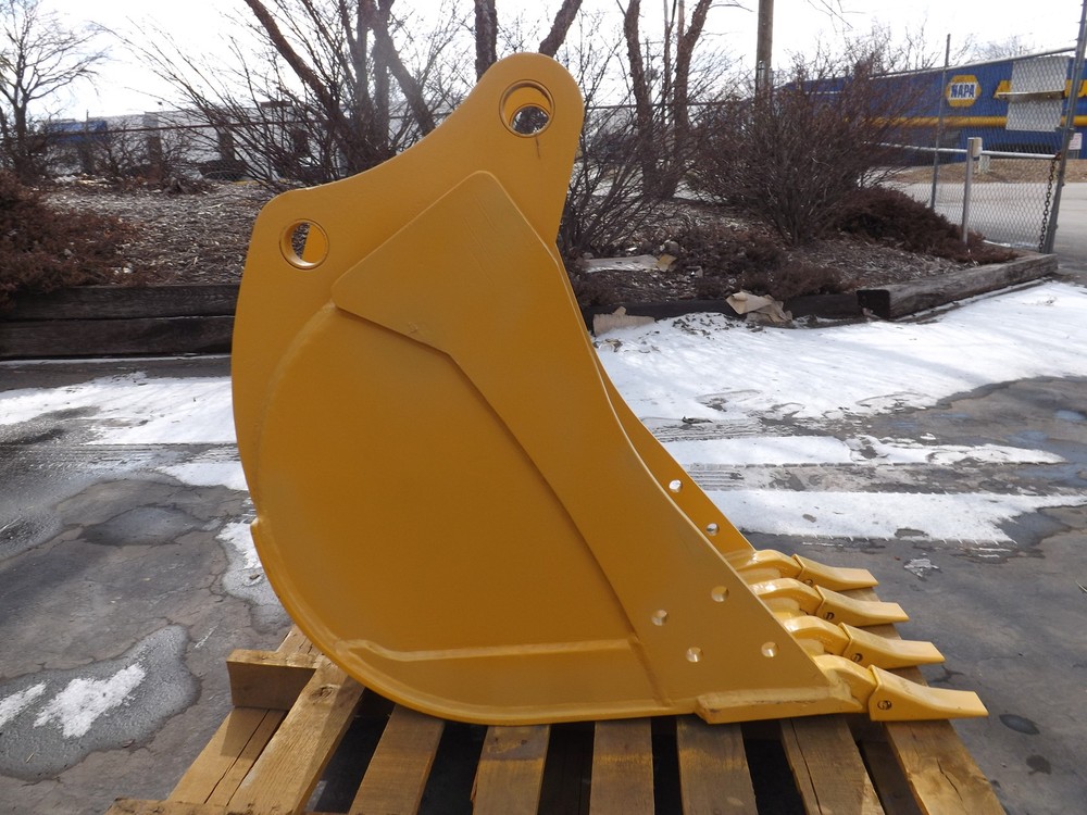 New 16" Backhoe Bucket for a John Deere 410 E